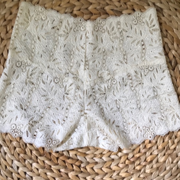 BUNDLE OF 5 SHORTY. - Picture 5 of 8